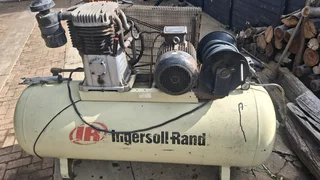 Ingersoll Rand 500L 3 fase compressor 10hp 11bar