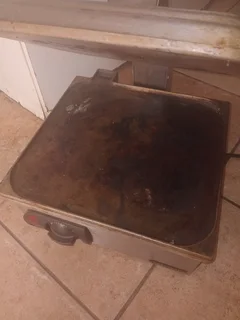 Flat top toaster machine