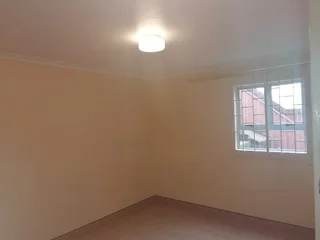 Beautiful 2 Bedroom Garden Cottage ( Newlands East)