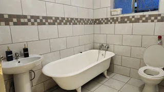 Spacious, modern, single rooms in Westdene commune