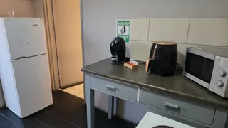 Spacious, modern, single rooms in Westdene commune