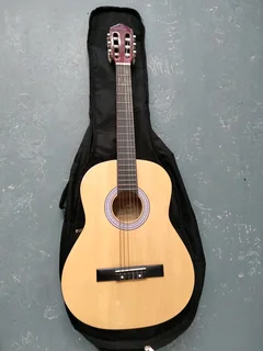 Learner guitar 3/4 size