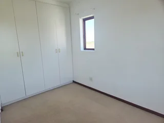 2 bedroom. De tyger. Parow north apartment. Available  1feb. R10 000