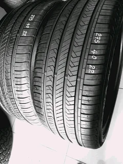 2x 275 40 22 Wanli tyres with 98% treads available for sale