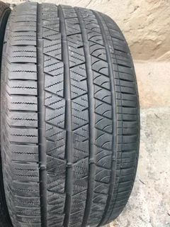 1x 275 40 22 Continental tyre with 95% treads available for sale