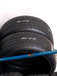 2x 265 40 20 tyres with good treads available for sale