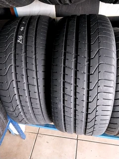 2x 255 40 19 pirelli tyres with good treads available for sale