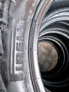 A good set of 275 55 20 pirelli scorpion 廬 verde tyres with good treads available for sale