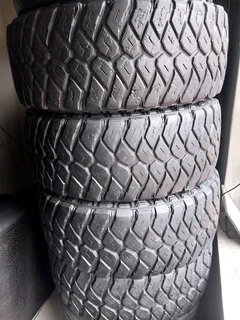 A clean set of 265 60 18 maxxis razr mt tyres with 90% treads available for sale