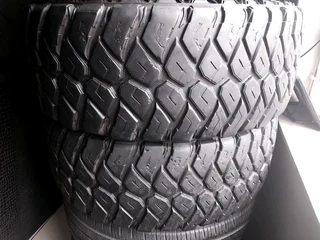 A clean set of 265 60 18 maxxis razr mt tyres with 90% treads available for sale