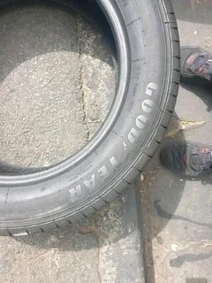 2x 215 60 16 Goodyear tyres with good treads available for sale