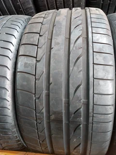 1 new 275 30 20 Bridgestone run flat tyre available for sale
