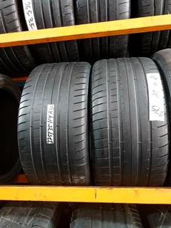2x 275 35 19 Goodyear run flat tyres available for sale