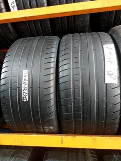 2x 275 35 19 Goodyear run flat tyres available for sale