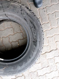 1x 255 75 17 Goodyear wrangler tyre with 90% treads available for sale