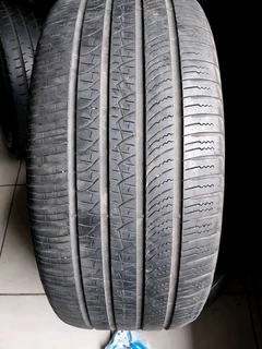 1x 275 45 21 pirelli scorpion available for sale