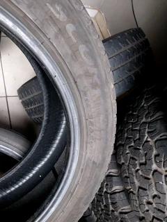 1x 275 45 21 pirelli scorpion available for sale