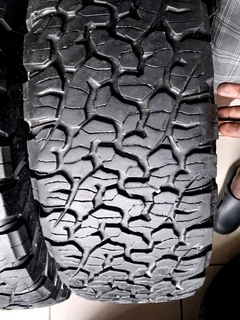 2x 265 70 16 Bf Goodrich ko2 tyres with 90% treads available for sale