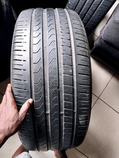 1x 275 50 20 pirelli scorpion verde tyre with good treads available for sale