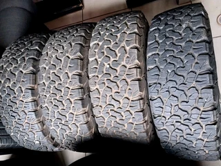 A clean set of 245 65 17 bf Goodrich ko2 tyres with 98% treads available for sale