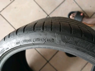 1x 285 30 20 Michelin pilot sport 4s tyre with 98% treads available