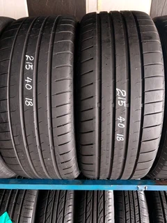 2x 215 40 18 tyres with good treads available for sale