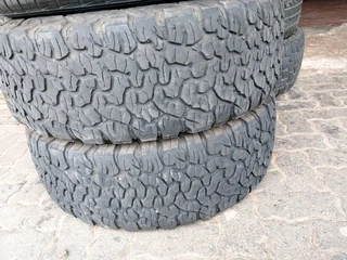 2x 265 70 16 bf goodrich ko2 tyres with good treads available