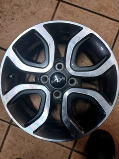 A clean set of 15inch KIA Rims available for sale