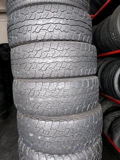 A clean set of 265 65 17 Dunlop AT3G tyres available