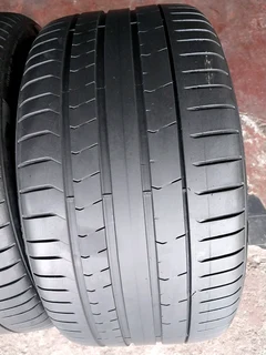2x 315 35 20 pirelli run flat tyres with 90% treads available for sale