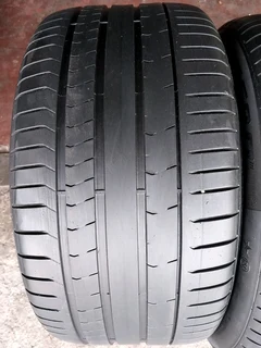 2x 315 35 20 pirelli run flat tyres with 90% treads available for sale