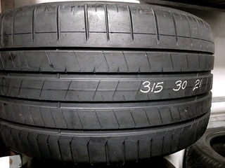 1x 315 30 21 pirelli tyres with lots of treads available