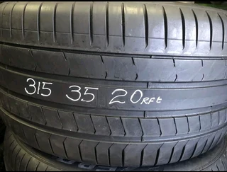 A clean set of X5 Tyres 315 35 20 and 275 40 20 pirelli run flat tyres with 95% treads available