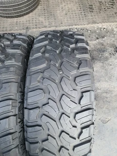 5x 285 70 17 off road tyres 1 new and 4 are 90% available for sale