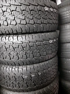 3x 265 60 18 tyres with lots of treads available for sale