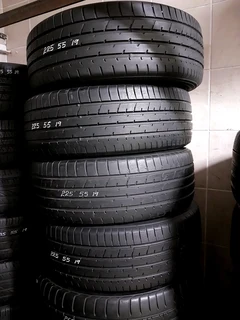 A clean set of 225 55 19 Toyo tyres with lots of treads available for sale