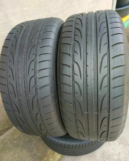 2x 275 50 20 Dunlop sp sport tyres with good treads available