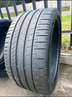 1x 315 30 23 pirelli tyre with good treads available for sale
