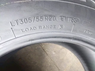 A clean set of 305 55 20 bf Goodrich ko2 tyres with good treads available for sale