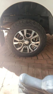 One single rim 18inch for ford rangers available for sale