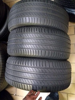 Three 225 50 17 Michelin primacy 4S tyres with 90% treads available for sale