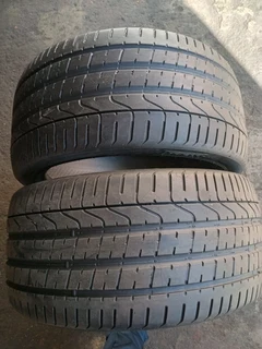 2x 295 35 21 pirelli tyres with good treads available for sale
