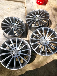 A clean set of 19inch Mercedes rims available for sale