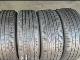 A clean set of 235 50 20 pirelli scorpion 廬 zero tyres with 90% treads available