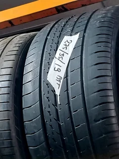 1x 275 35 19 Goodyear run flat tyre with good treads available for sale