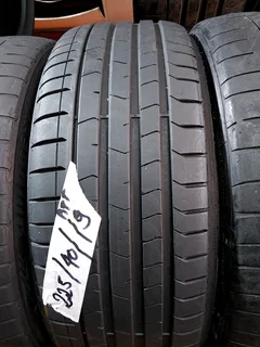 1x 225 40 19 pirelli run flat tyre available for sale