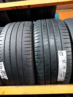 2x 255 35 19 pirelli run flat tyres with good treads available for sale