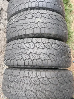 A good set of 265 65 17 Hankook dynapro tyres with good treads available for sale