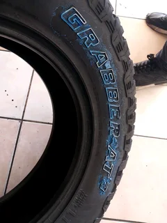 2x 265 70 17 Brand new general grabber tyres available for sale