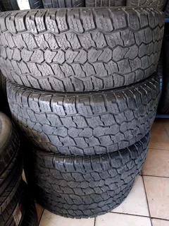 A clean set of 275 55 20 Apollo tyres with 90% treads available for sale